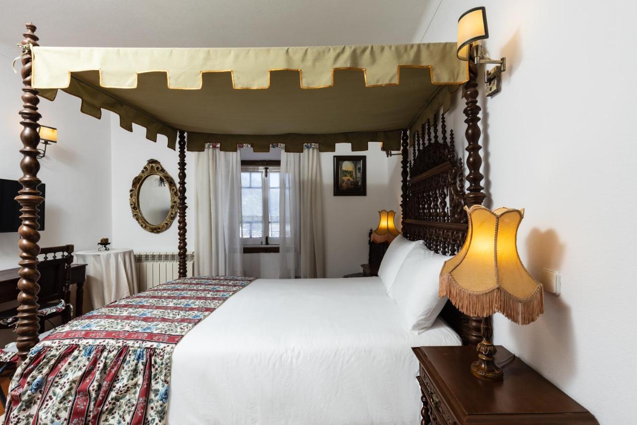 Casa De S. Thiago Do Castelo Hotell Óbidos Exteriör bild