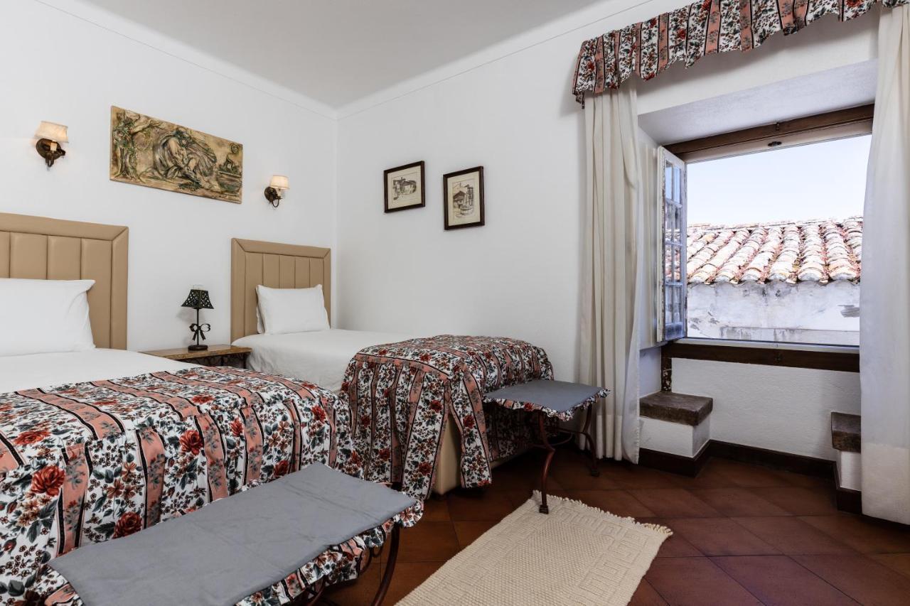 Casa De S. Thiago Do Castelo Hotell Óbidos Exteriör bild