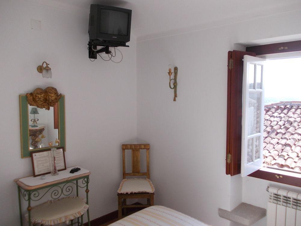 Casa De S. Thiago Do Castelo Hotell Óbidos Exteriör bild
