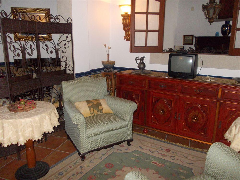 Casa De S. Thiago Do Castelo Hotell Óbidos Exteriör bild