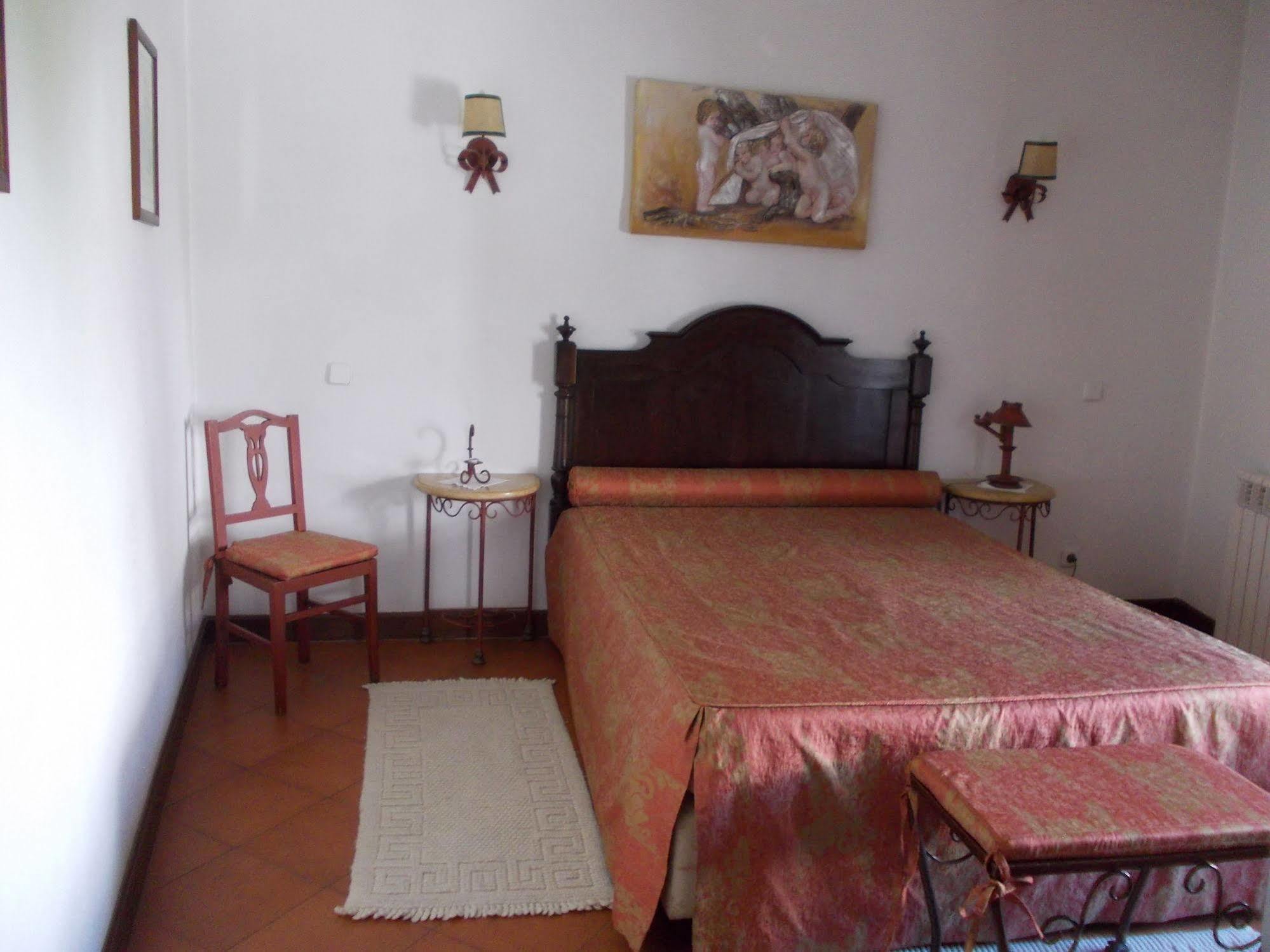Casa De S. Thiago Do Castelo Hotell Óbidos Exteriör bild